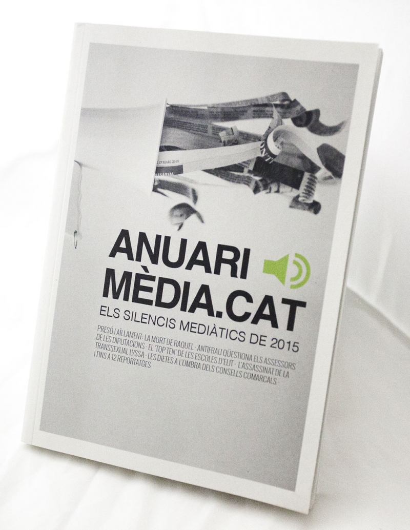 Anuari Mèdia.cat - Cover - FabrikaGrafika Editorial Design